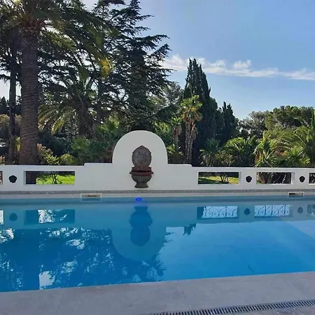 Lovely In Saint-raphael With Wifi *