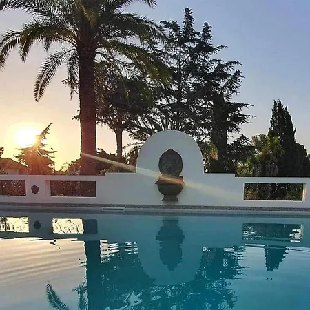 Lovely In Saint-raphael With Wifi Lägenhet