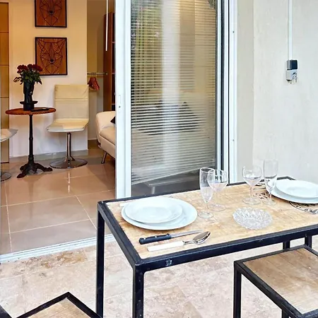 Appartement Lovely In Saint-raphael With Wifi Saint-Raphaël